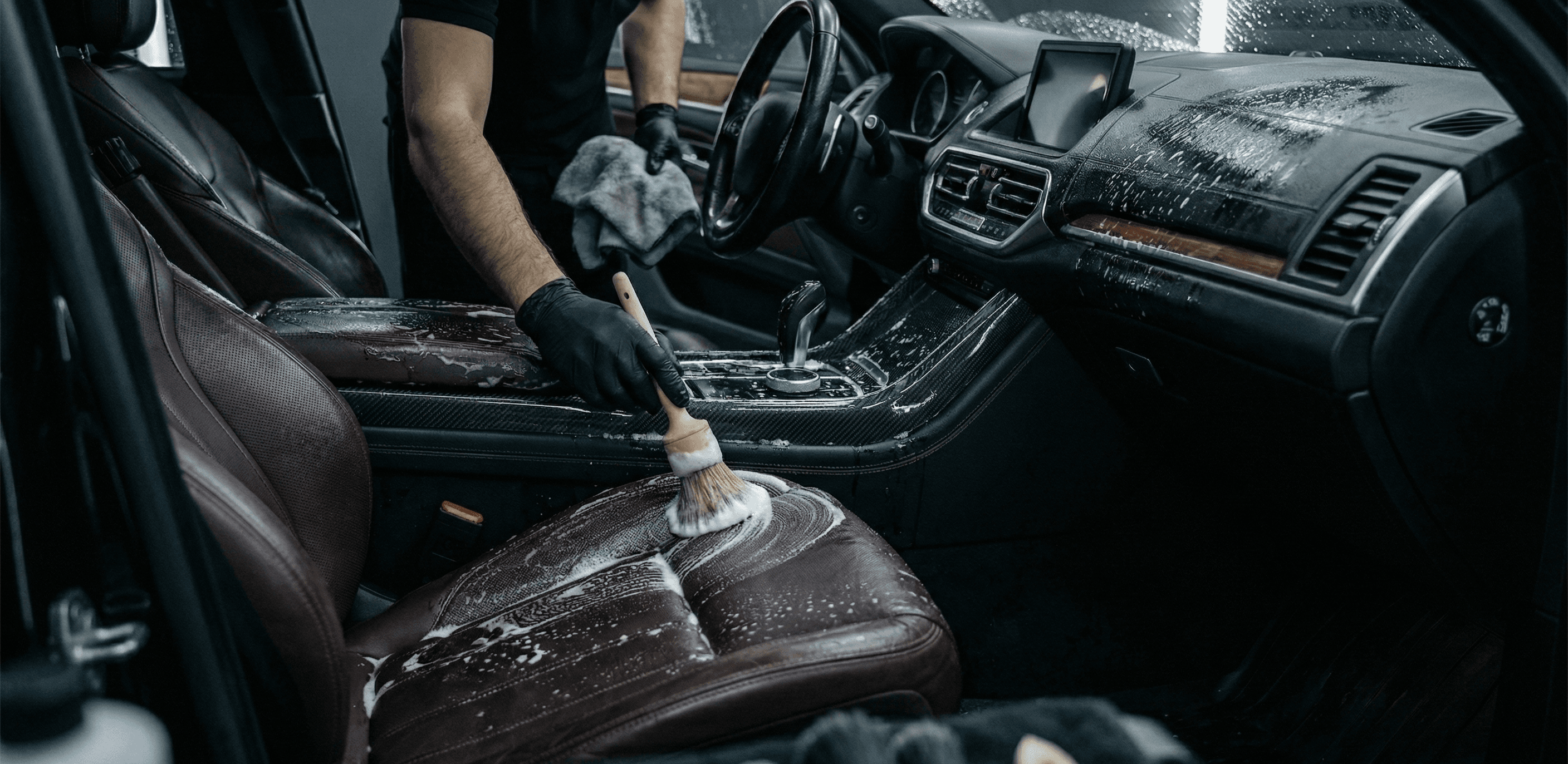 Renowacja skór i wnętrz Ostrów Wielkopolski - Crystal Car Detailing | Profesjonalny Auto Detailing